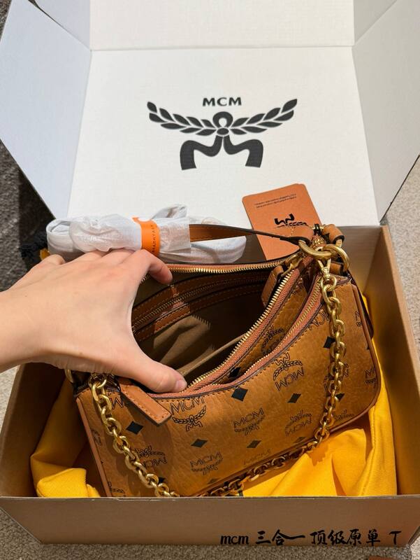 MCM Visetos 25x18x10cm shoulder bag — Premium Replica