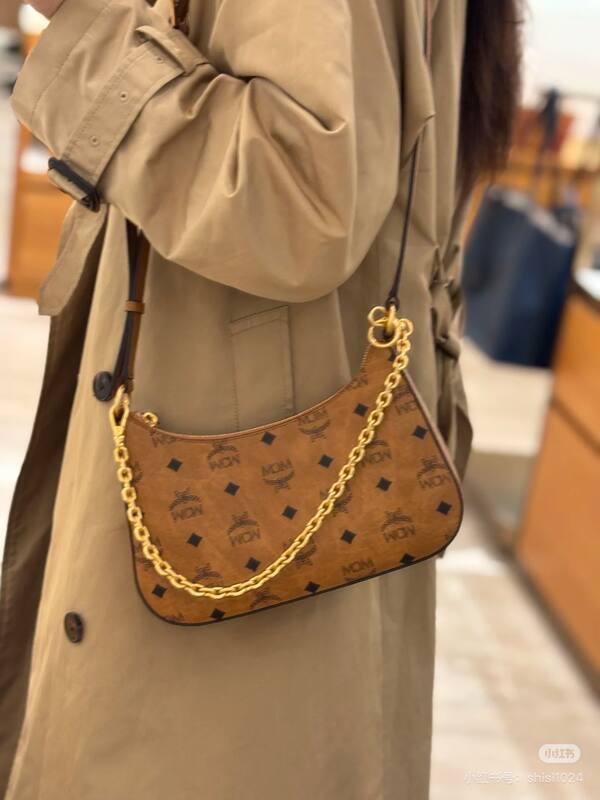 MCM Visetos 25x18x10cm shoulder bag — AAA Quality Replica