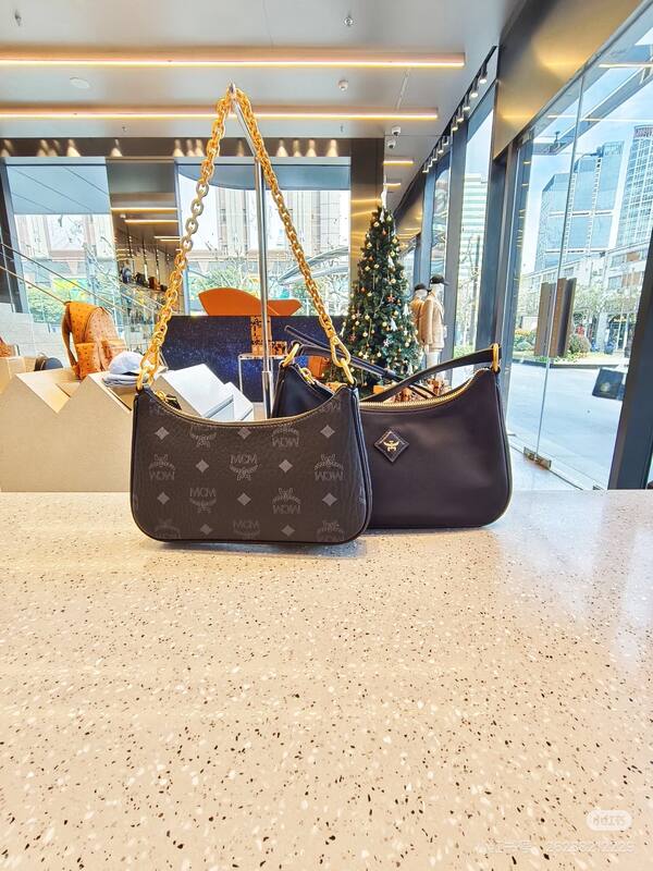 MCM Visetos 25x18x10cm shoulder bag — AAA Quality Replica