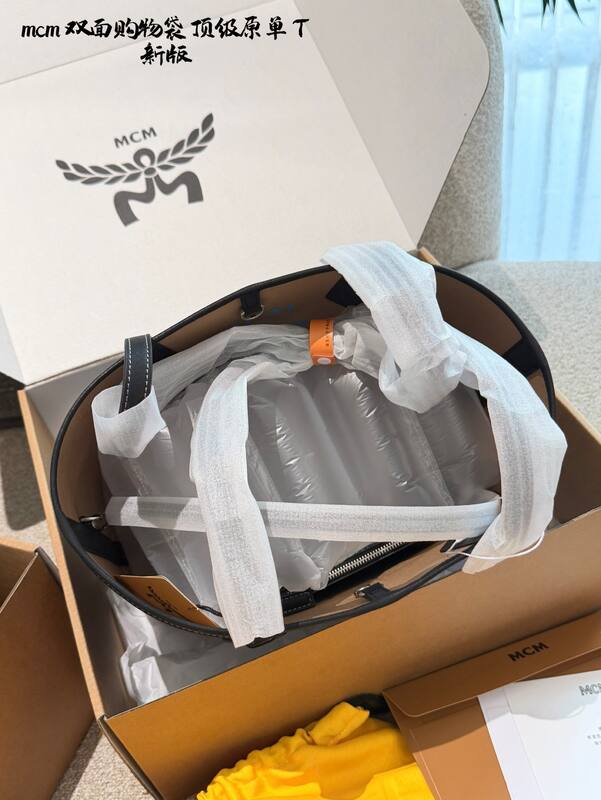 MCM Monogram shoulder bag — Premium Replica