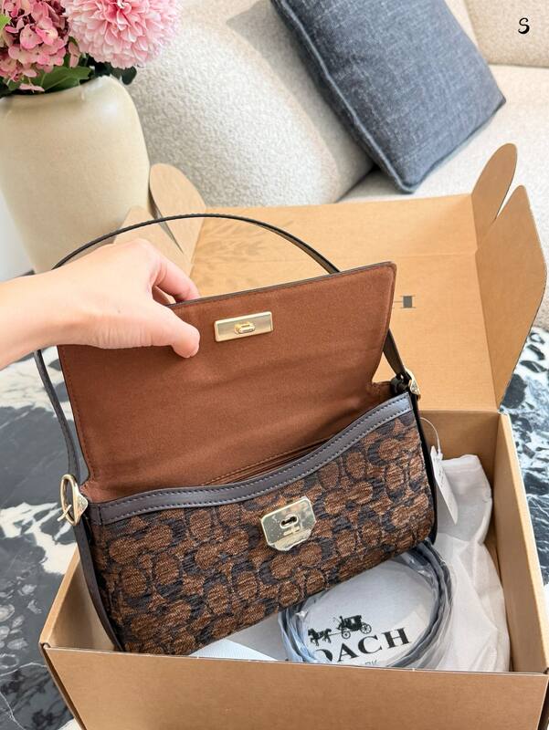 Coach Monogram shoulder bag — AAA Quality Replica