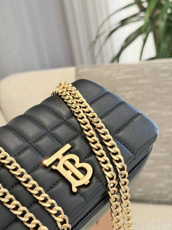 Burberry White shoulder bag — Top Quality Replica