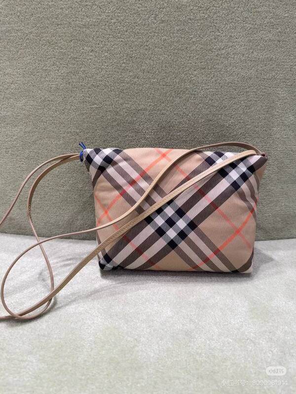 Burberry shoulder bag — AAA Quality Replica