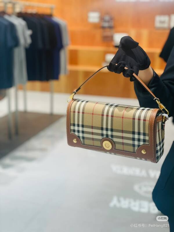 Burberry Brown shoulder bag — Top Quality Replica