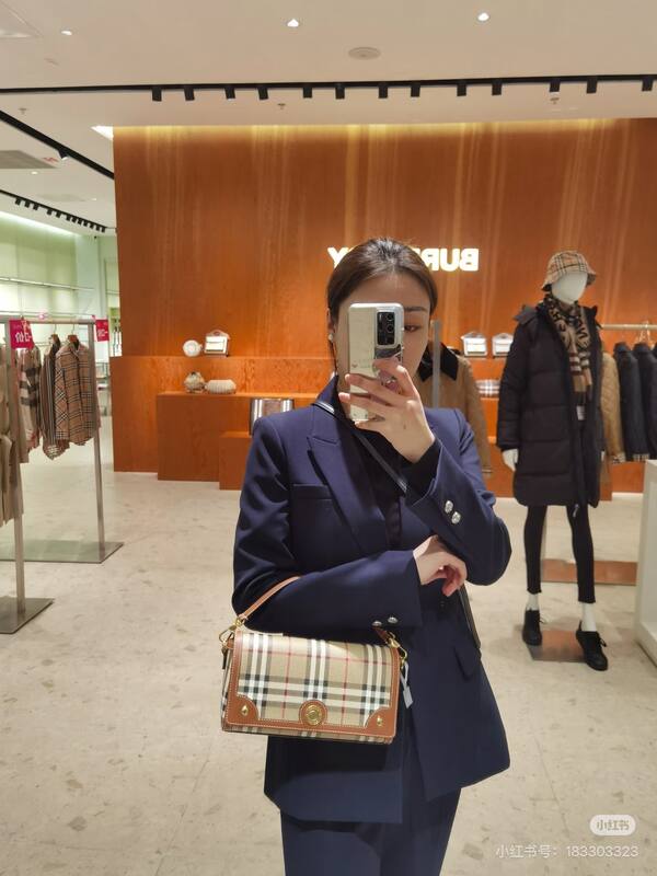 Burberry Brown shoulder bag — Top Quality Replica