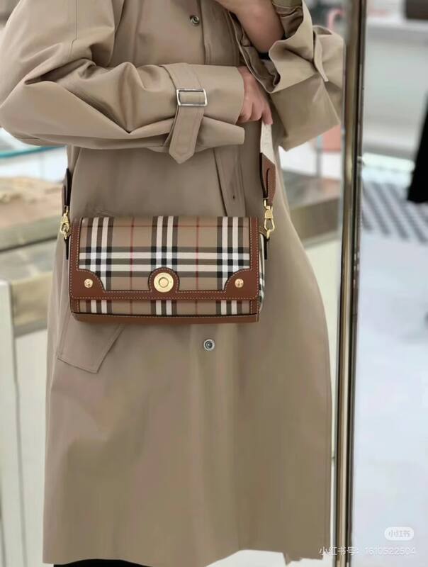 Burberry Brown shoulder bag — Top Quality Replica