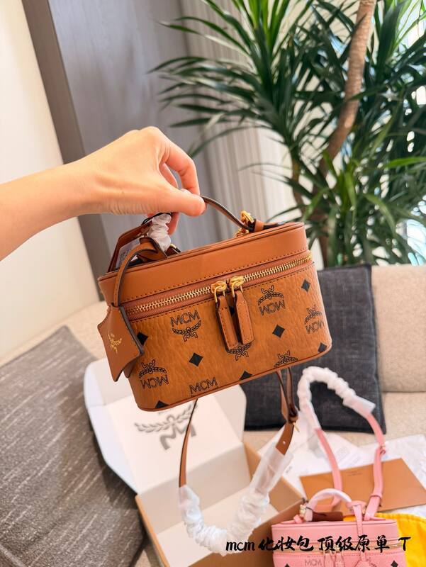 MCM Monogram shoulder bag — Top Quality Replica
