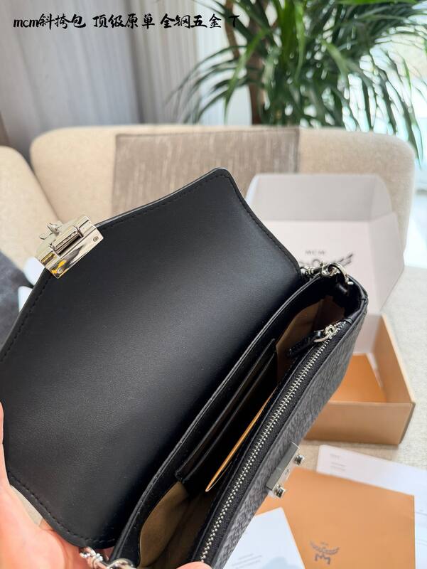MCM Monogram 25x18x10cm shoulder bag — 1:1 Replica