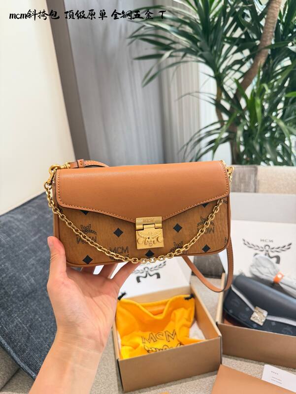 MCM Monogram 25x18x10cm shoulder bag — 1:1 Replica