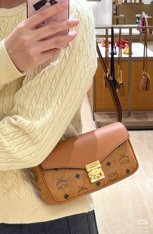MCM Visetos 25x18x10cm shoulder bag — AAA Quality Replica