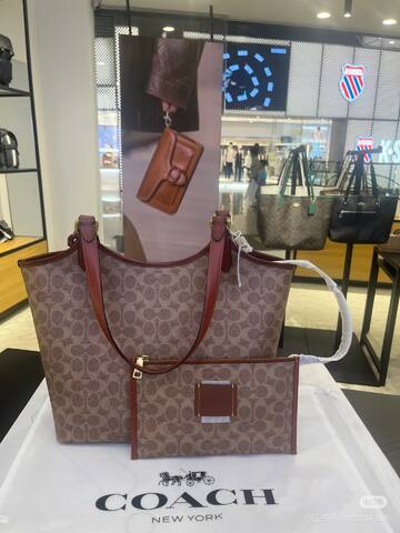 Coach Brown 40x30x16cm shoulder bag Top Quality Replica