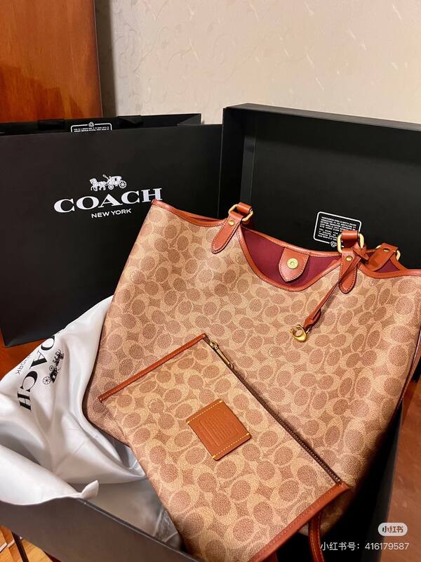 Coach Brown 40x30x16cm shoulder bag — Top Quality Replica