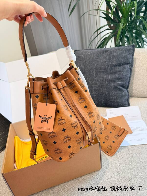 MCM Visetos shoulder bag — Premium Replica