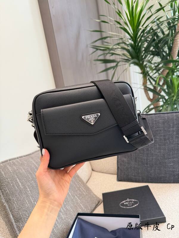 Prada Black shoulder bag — AAA Quality Replica