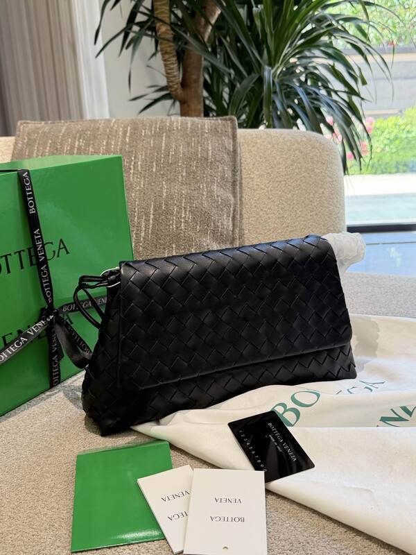 Bottega Veneta Black shoulder bag — 1:1 Replica