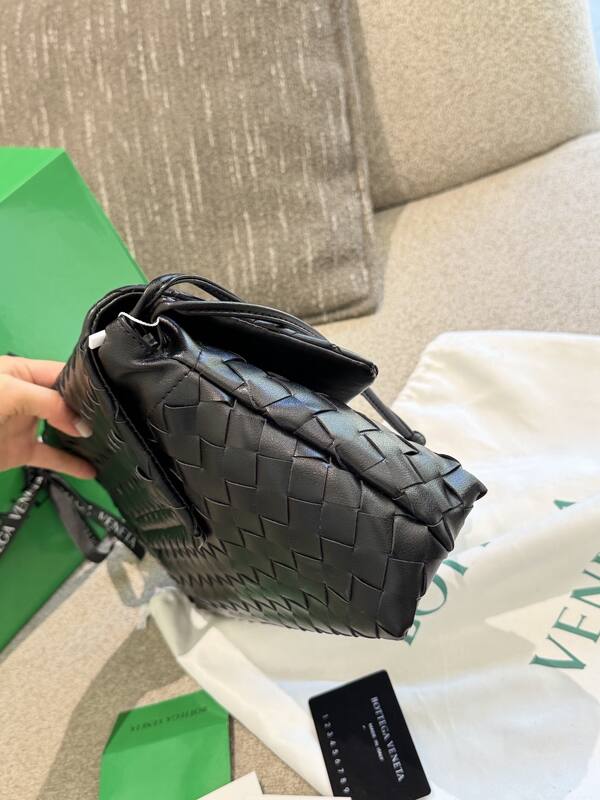 Bottega Veneta Black shoulder bag — 1:1 Replica