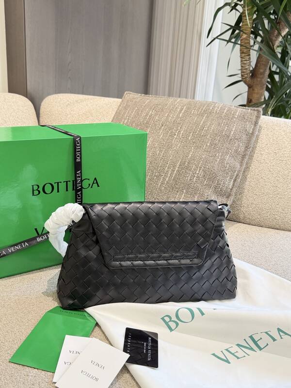 Bottega Veneta Black shoulder bag — 1:1 Replica