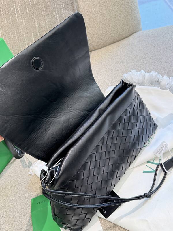 Bottega Veneta Black shoulder bag — 1:1 Replica