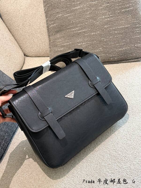 Prada Black shoulder bag — Top Quality Replica