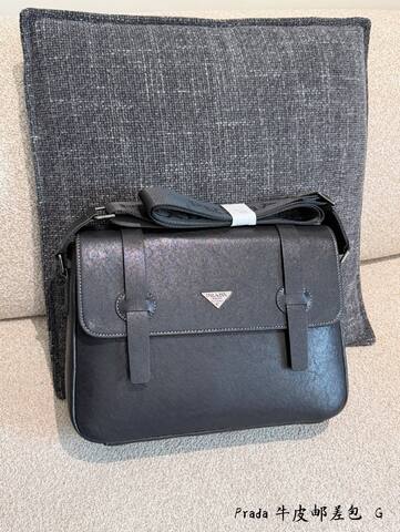Prada Black shoulder bag Top Quality Replica