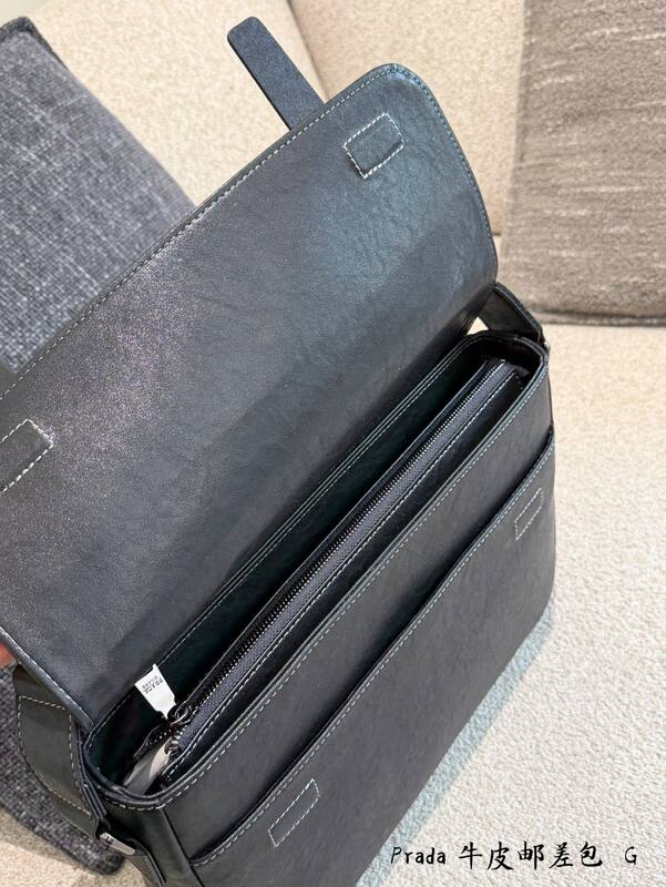 Prada Black shoulder bag — Top Quality Replica