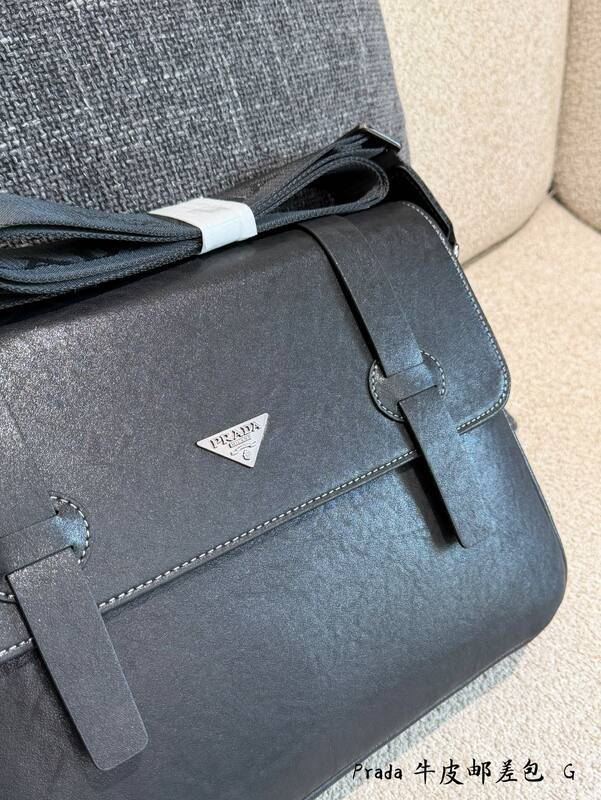 Prada Black shoulder bag — Top Quality Replica