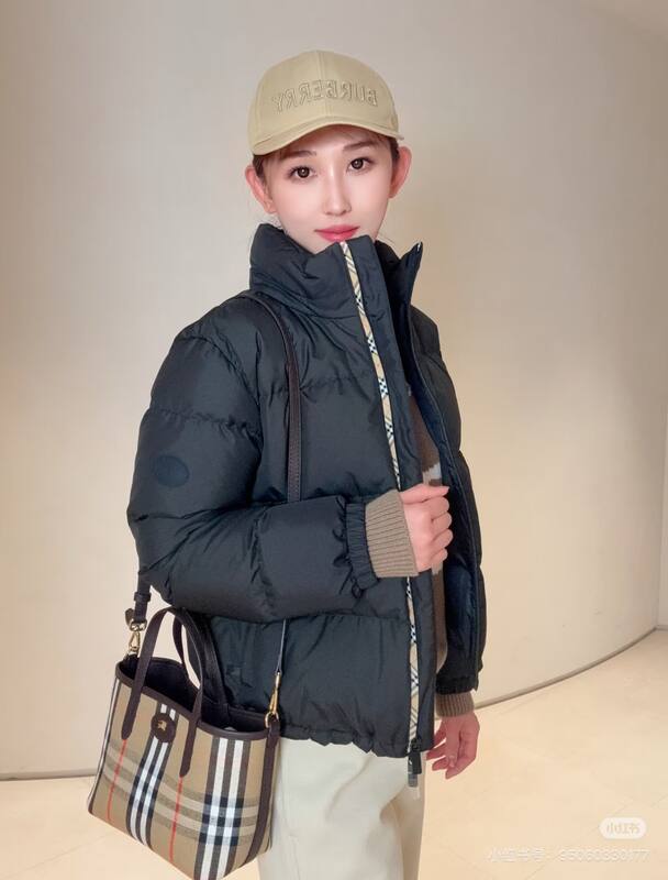 Burberry Brown shoulder bag — 1:1 Replica