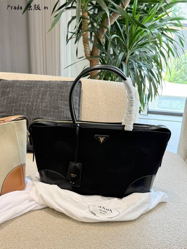 Prada Black 30x22x12cm shoulder bag — Top Quality Replica