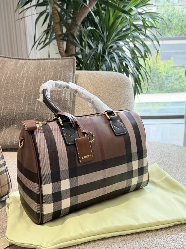 Burberry Brown shoulder bag — 1:1 Replica