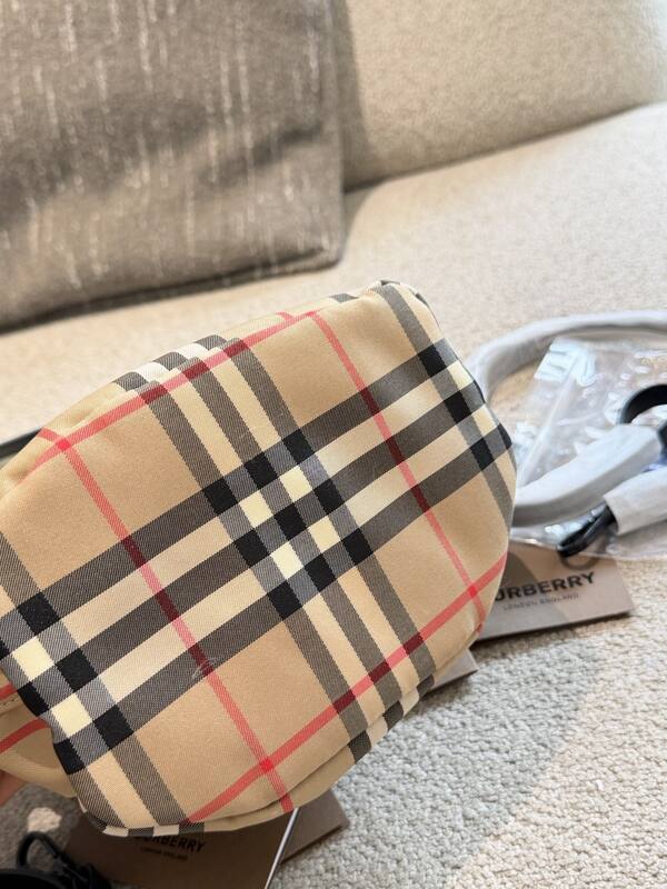 Burberry Black 25x18x10cm shoulder bag — Premium Replica