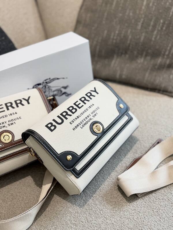 Burberry Black shoulder bag — AAA Quality Replica