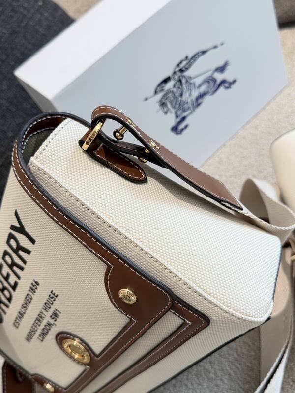 Burberry Black shoulder bag — AAA Quality Replica