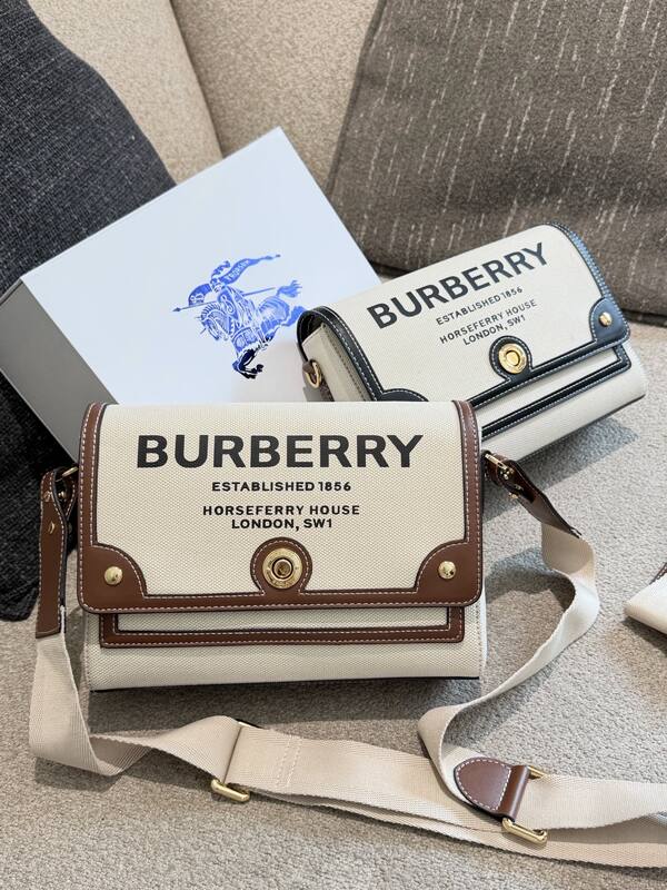 Burberry Black shoulder bag — AAA Quality Replica