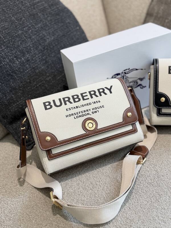 Burberry Black shoulder bag — AAA Quality Replica