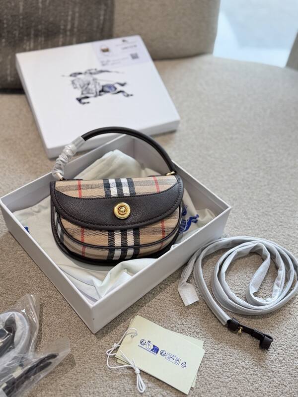 Burberry Brown 25x18x10cm shoulder bag — Top Quality Replica