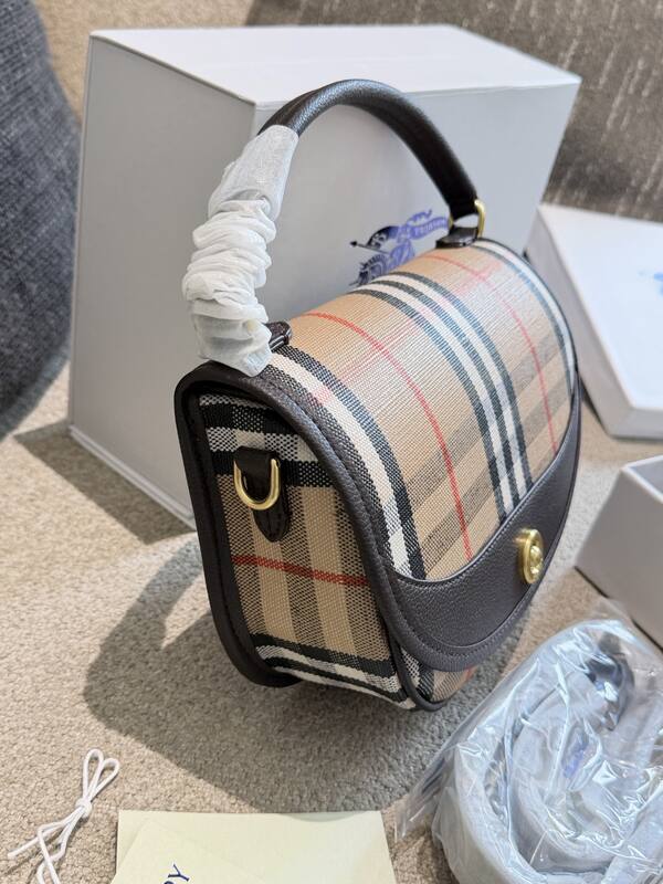 Burberry Brown 25x18x10cm shoulder bag — Top Quality Replica