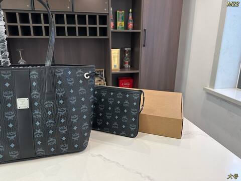 MCM Toni Black Visetos 42x33x16cm tote bag AAA Quality Replica