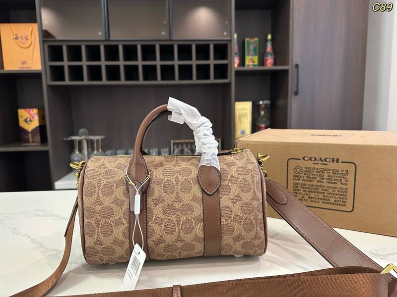 Coach Black shoulder bag — Premium Replica
