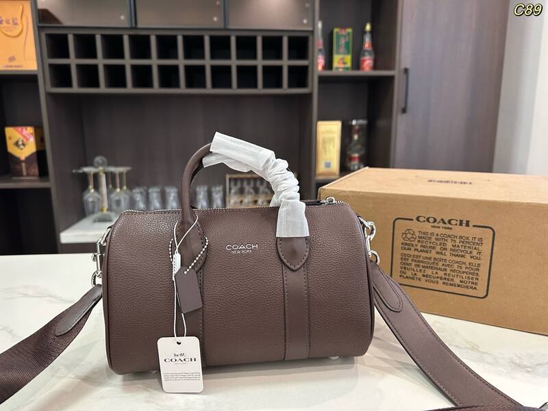Coach Black shoulder bag — Premium Replica