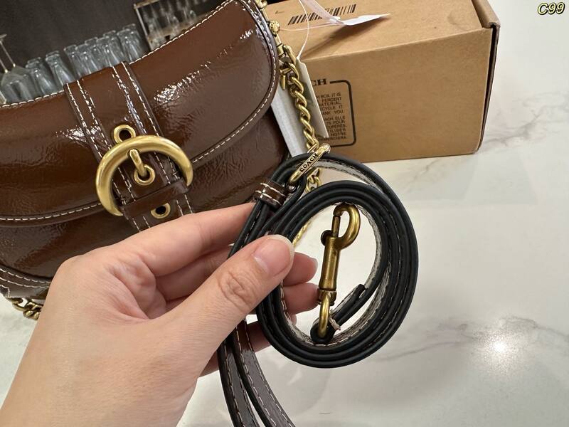 Coach Brown 25x18x10cm shoulder bag — 1:1 Replica