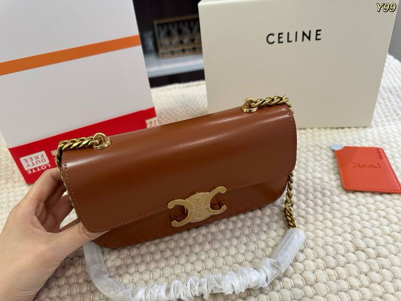 Celine Triomphe Caramel brown leather shoulder bag — Top Quality Replica