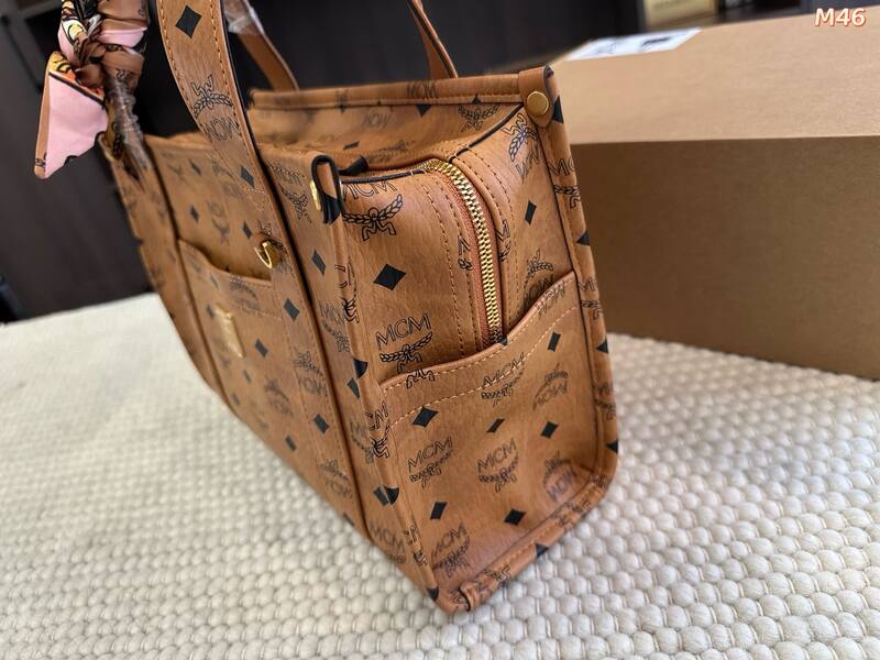 MCM Monogram 25x18x10cm shoulder bag — Premium Replica