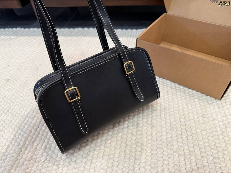 Coach Black shoulder bag — AAA Quality Replica