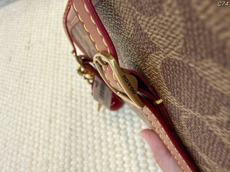Coach Brown shoulder bag — Premium Replica