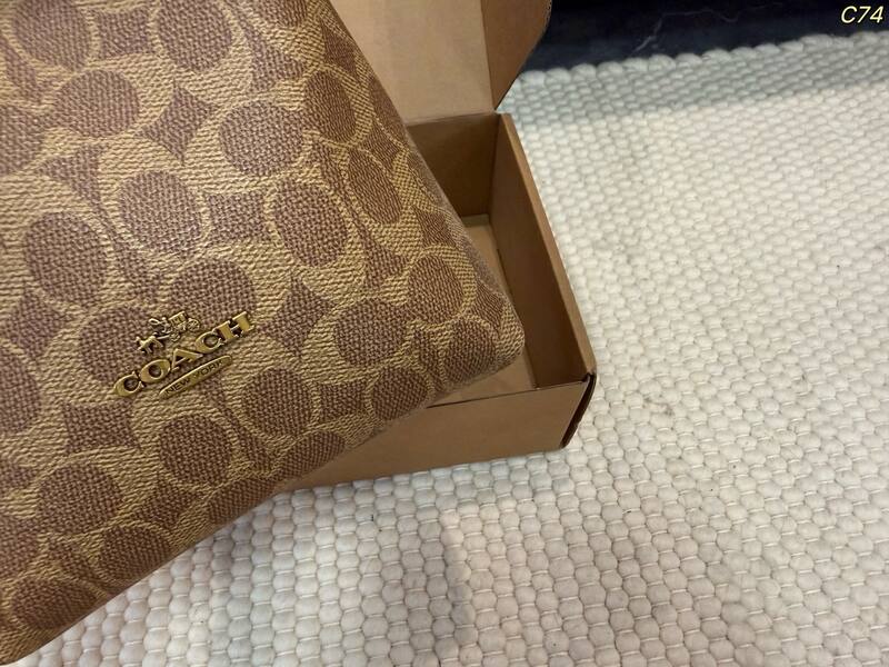 Coach Monogram shoulder bag — 1:1 Replica