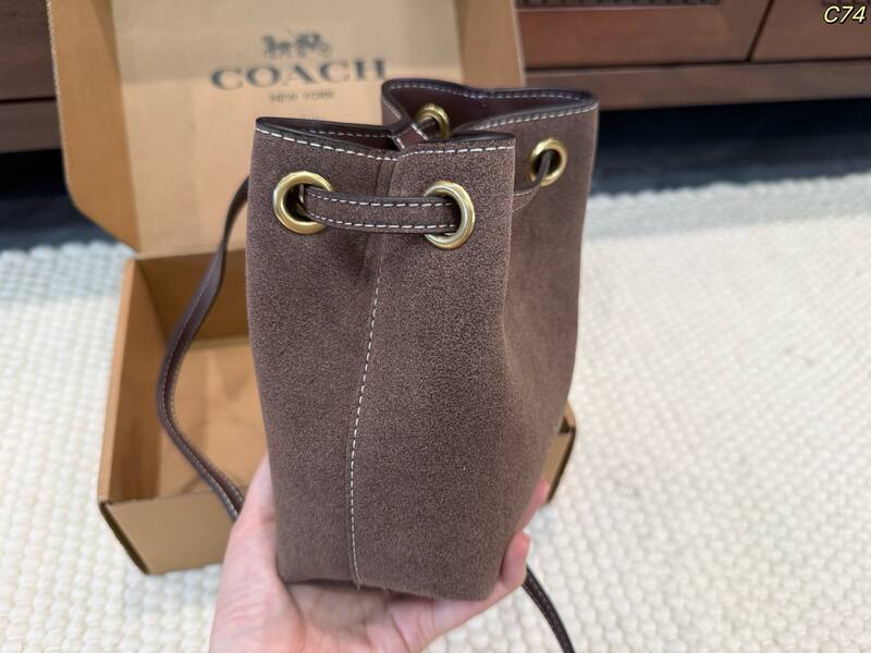 Coach Brown shoulder bag — AAA Quality Replica