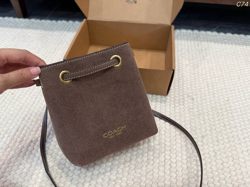 Coach Brown shoulder bag — AAA Quality Replica