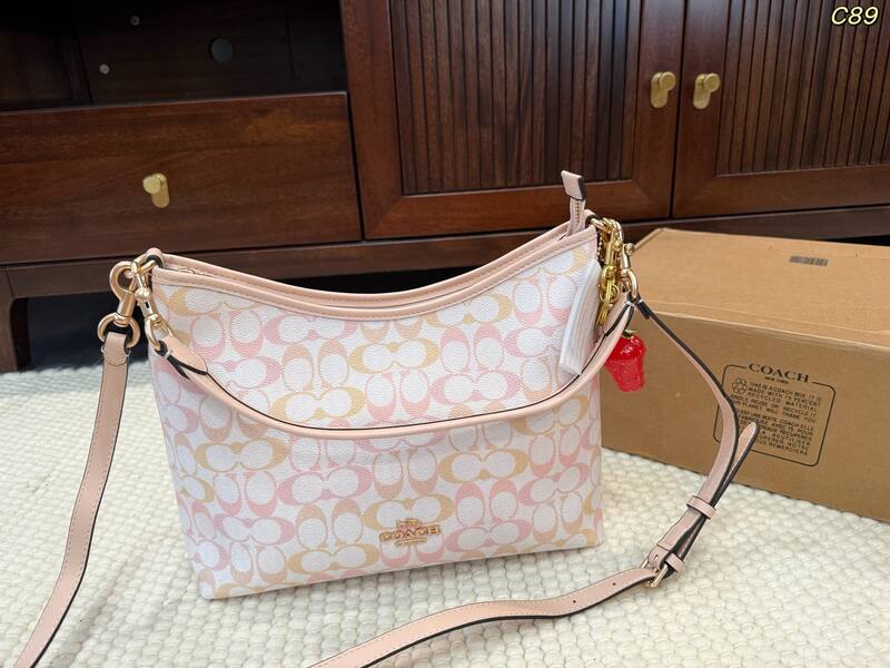 Coach Monogram shoulder bag — AAA Quality Replica