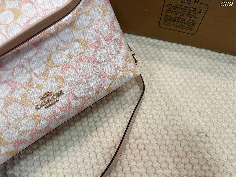 Coach Monogram shoulder bag — Top Quality Replica