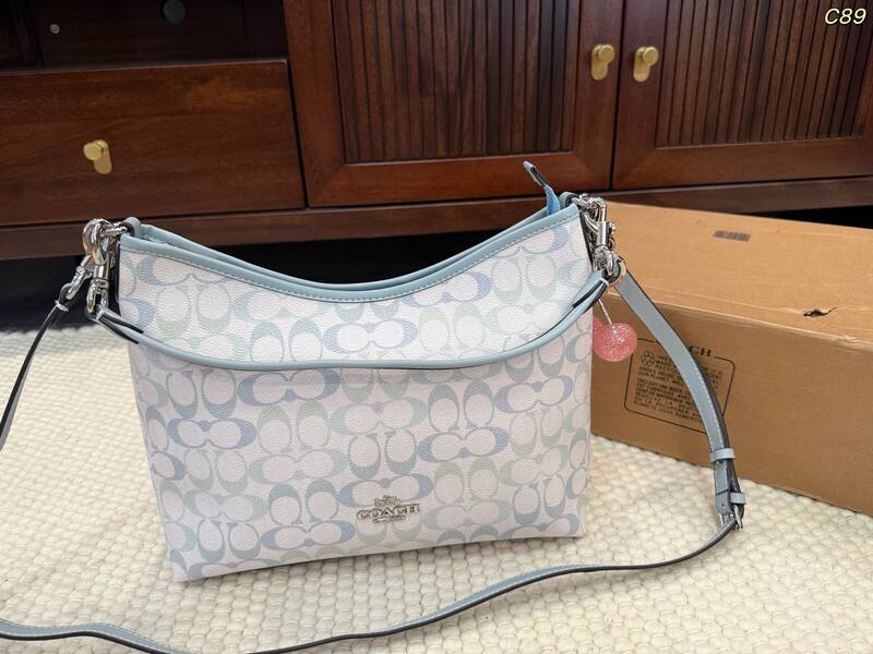 Coach Monogram shoulder bag — AAA Quality Replica